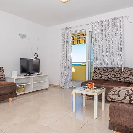 Apartment Milka *